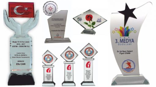 Cam Plaket, Cam Plaket Çeşitleri, Bursa Cam Plaket, Osmangazi Cam Plaket Çeşitleri, Yıldırım Cam Plaket Çeşitleri, Nilüfer Cam Plaket Çeşitleri, İnegöl Cam Plaket Çeşitleri, Kestel Cam Plaket Çeşitleri, Gemlik Cam Plaket Çeşitleri, Mudanya Cam Plaket Çeşitleri, Karacabey Cam Plaket Çeşitleri, Cam Plaket Baskı, Süblimasyon Cam Plaket, Kişiye Özel Cam Plaket, İsme Özel Cam Plaket, Logo Baskılı Cam Plaket, Kurumsal Cam Plaket, Kadife Cam Plaket Kutusu, Boş Cam Plaket, Toptan Cam Plaket